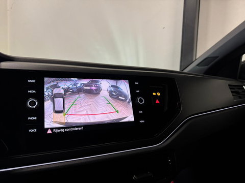 Volkswagen Taigo 1.0 TSI R-Line PANO KEYLESS CAM