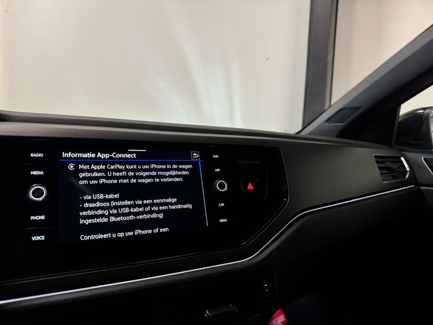 Volkswagen Taigo 1.0 TSI R-Line PANO KEYLESS CAM