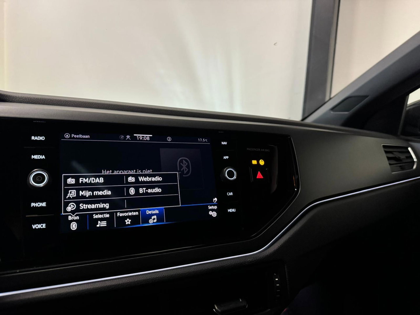 Volkswagen Taigo 1.0 TSI R-Line PANO KEYLESS CAM