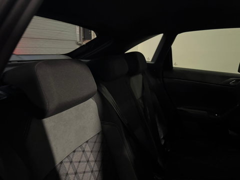 Volkswagen Taigo 1.0 TSI R-Line PANO KEYLESS CAM