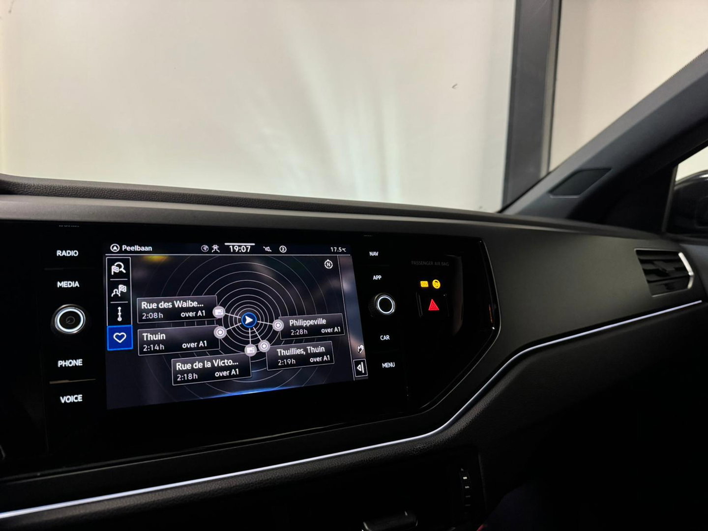 Volkswagen Taigo 1.0 TSI R-Line PANO KEYLESS CAM