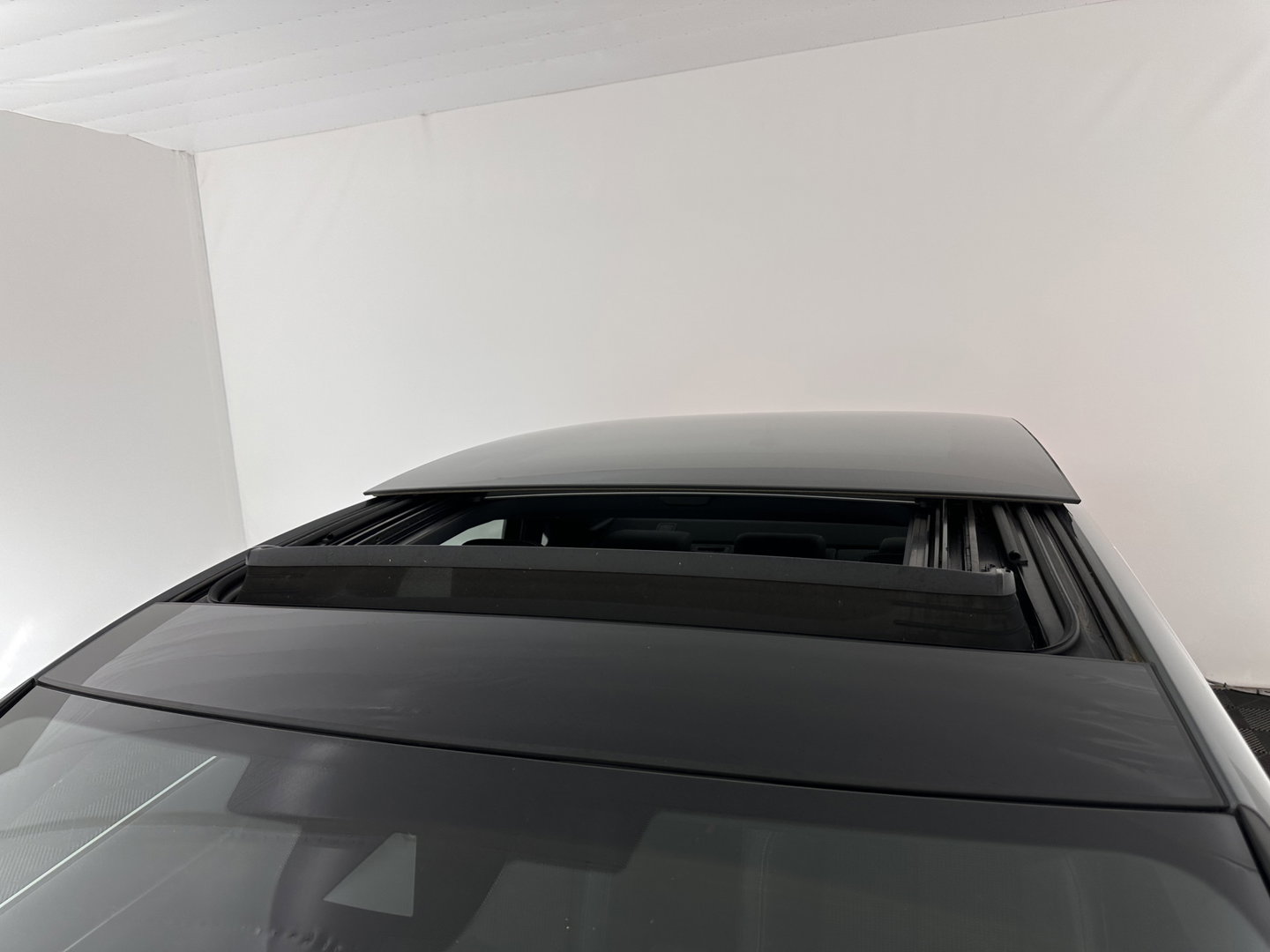 Audi A3 Limousine 35 TFSI S edition (INCL.BTW) Aut. *PANO | LEATHER-FABRIC | FULL-LED | AMBIENTLIGHT | SPORTSEATS | DIGI-COCKPIT | NAVI-FULLMAP | SHIFT-PADDLES | DAB+ | CRUISE | PDC | 18"ALU*