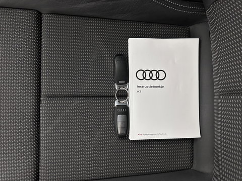 Audi A3 Limousine 35 TFSI S edition (INCL.BTW) Aut. *PANO | LEATHER-FABRIC | FULL-LED | AMBIENTLIGHT | SPORTSEATS | DIGI-COCKPIT | NAVI-FULLMAP | SHIFT-PADDLES | DAB+ | CRUISE | PDC | 18"ALU*