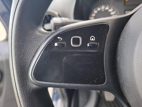 Mercedes-Benz Sprinter 311 2.2 CDI L2H2 - WDB9106331P133346 poetsen en foto’s maken