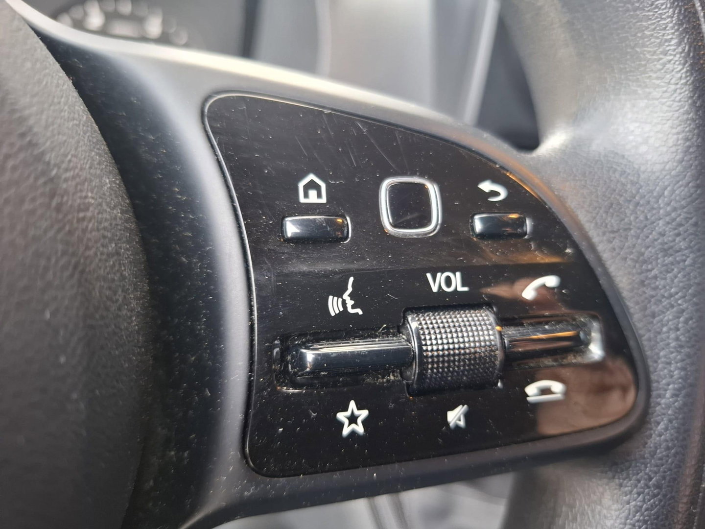 Mercedes-Benz Sprinter 311 2.2 CDI L2H2 - WDB9106331P133346 poetsen en foto’s maken