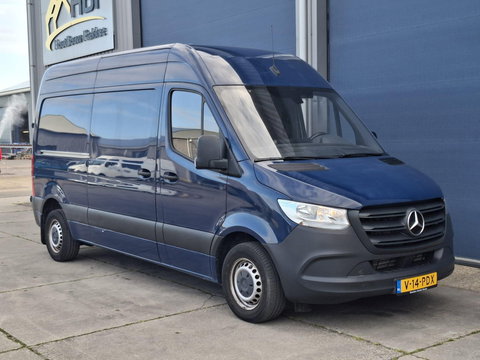 Mercedes-Benz Sprinter 311 2.2 CDI L2H2 - WDB9106331P133346 poetsen en foto’s maken