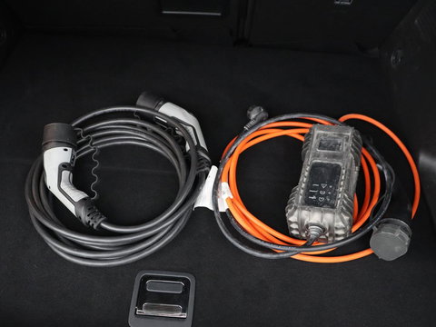 Opel Grandland X 1.6 Turbo Hybrid Elegance | SOH 90,2% | Carplay | Camera | Full LED | Half leder | Navigatie | Parkeerhulp | Climate control | Bluetooth | Cruise control | 56.000km NAP | PHEV | Plug In