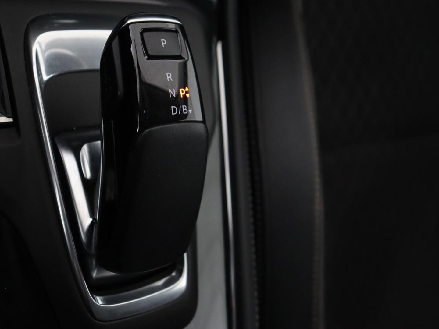 Opel Grandland X 1.6 Turbo Hybrid Elegance | SOH 90,2% | Carplay | Camera | Full LED | Half leder | Navigatie | Parkeerhulp | Climate control | Bluetooth | Cruise control | 56.000km NAP | PHEV | Plug In