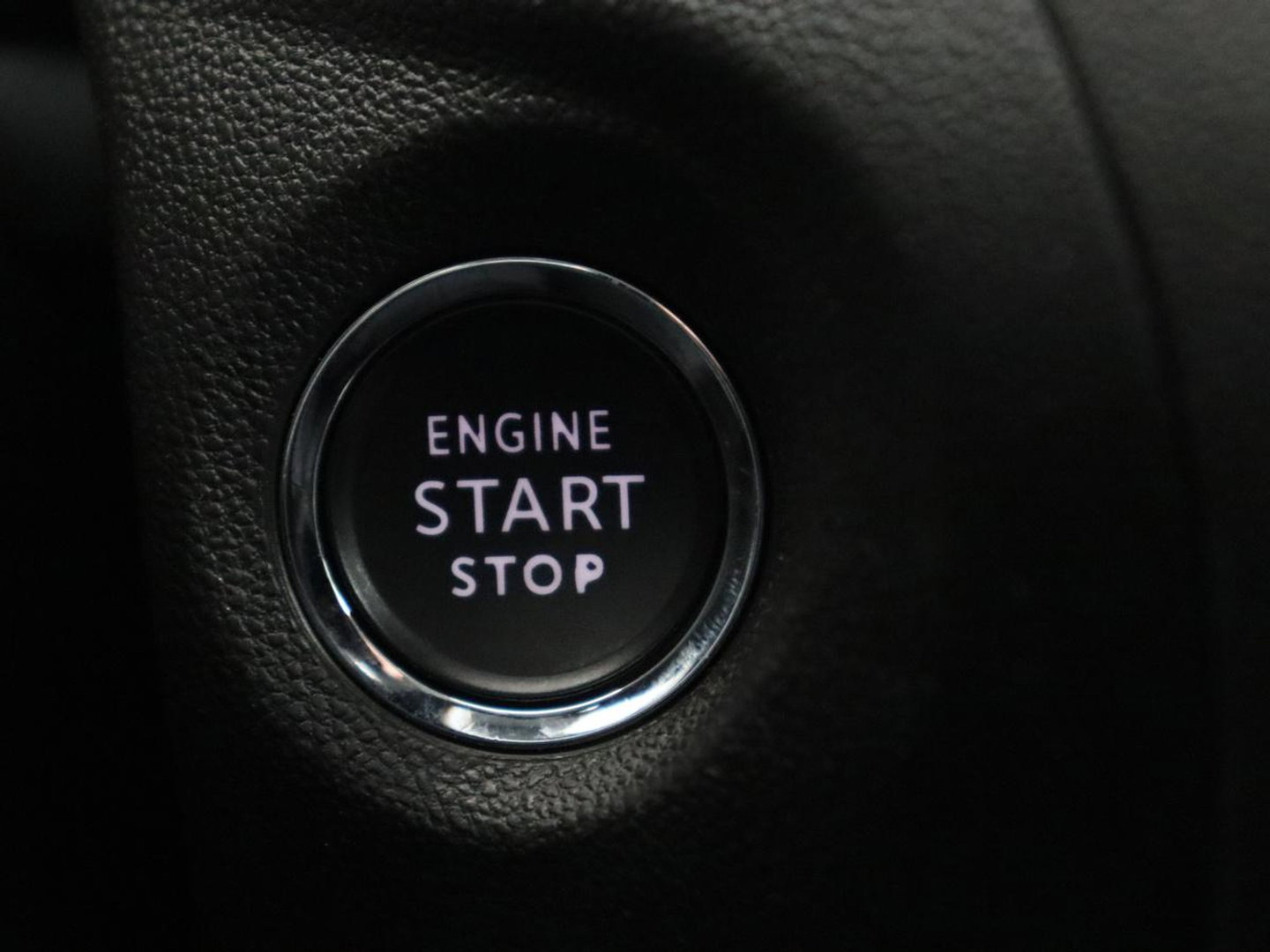 Opel Grandland X 1.6 Turbo Hybrid Elegance | SOH 90,2% | Carplay | Camera | Full LED | Half leder | Navigatie | Parkeerhulp | Climate control | Bluetooth | Cruise control | 56.000km NAP | PHEV | Plug In