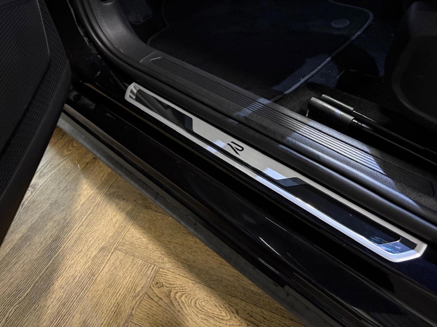 Volkswagen Polo 1.0 TSI R-Line PANO KEYLESS CAM