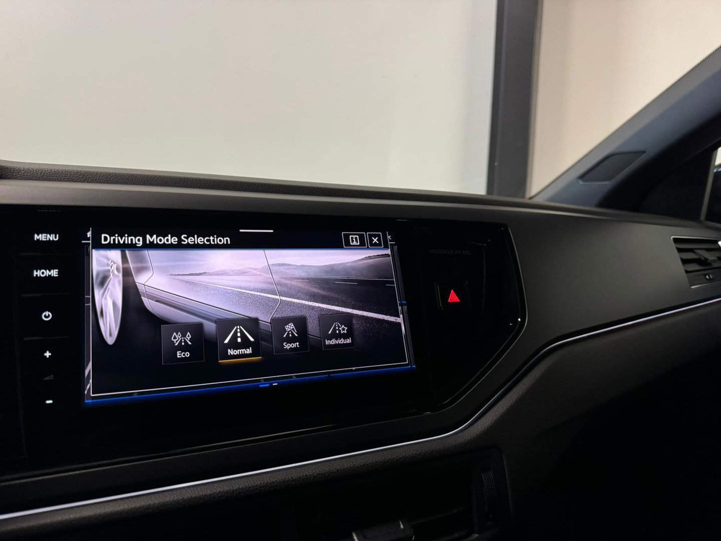 Volkswagen Polo 1.0 TSI R-Line PANO KEYLESS CAM