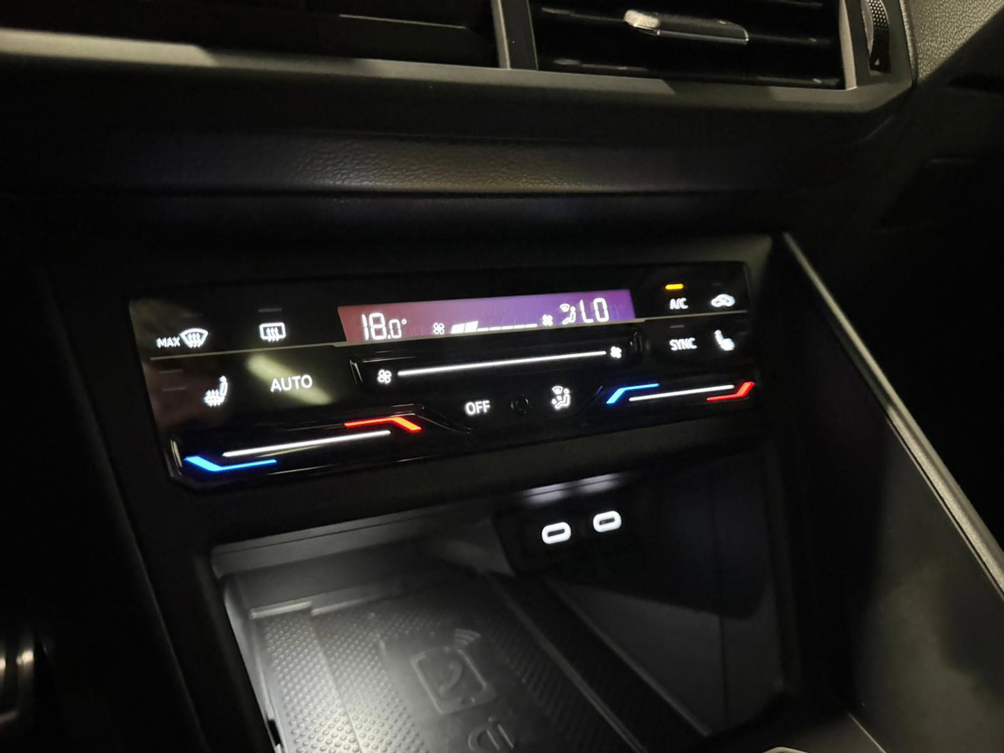 Volkswagen Polo 1.0 TSI R-Line PANO KEYLESS CAM