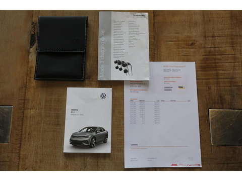 Volkswagen ID.5 GTX 300pk 77 kWh Sportstoelen Warmtepomp Trekhaak elektrisch NLauto 1e Eigenaar