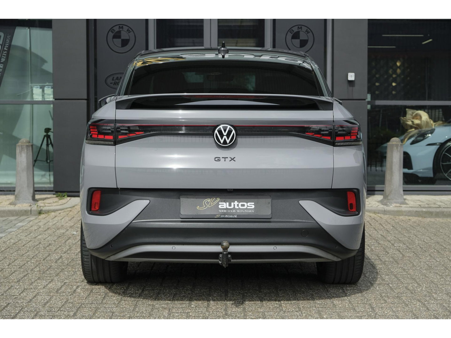 Volkswagen ID.5 GTX 300pk 77 kWh Sportstoelen Warmtepomp Trekhaak elektrisch NLauto 1e Eigenaar