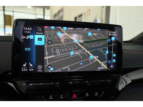Volkswagen ID.5 GTX 300pk 77 kWh Sportstoelen Warmtepomp Trekhaak elektrisch NLauto 1e Eigenaar