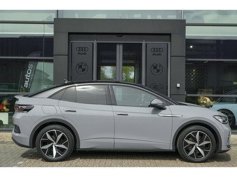 Volkswagen ID.5 GTX 300pk 77 kWh Sportstoelen Warmtepomp Trekhaak elektrisch NLauto 1e Eigenaar