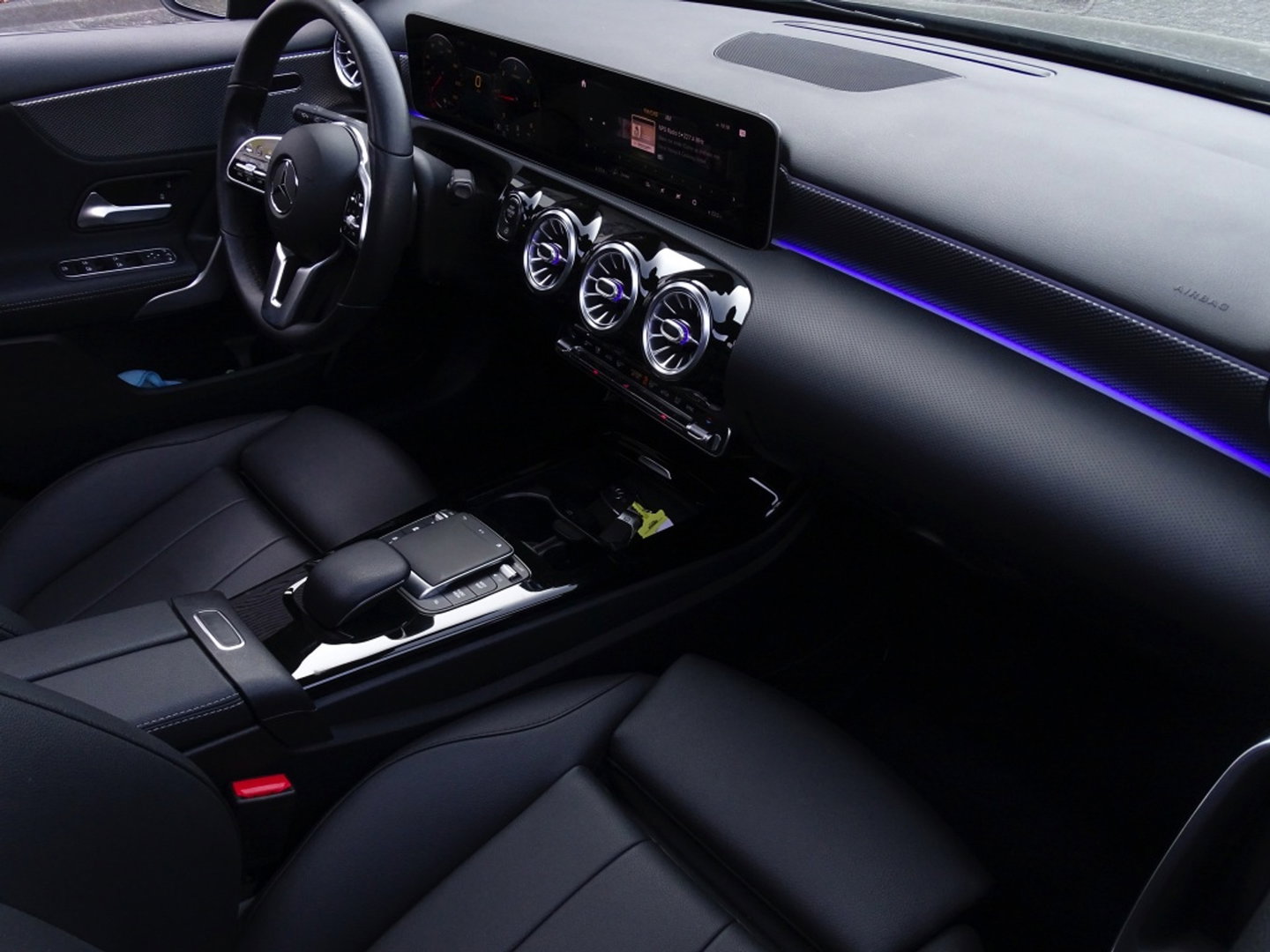 Mercedes-Benz A-Klasse 180 d automaat / Bns Sol. Lux. / AMG / LED *NAP*