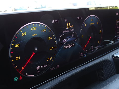 Mercedes-Benz A-Klasse 180 d automaat / Bns Sol. Lux. / AMG / LED *NAP*