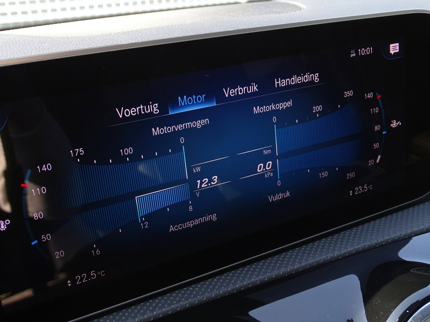 Mercedes-Benz A-Klasse 180 d automaat / Bns Sol. Lux. / AMG / LED *NAP*