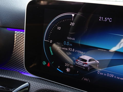 Mercedes-Benz A-Klasse 180 d automaat / Bns Sol. Lux. / AMG / LED *NAP*