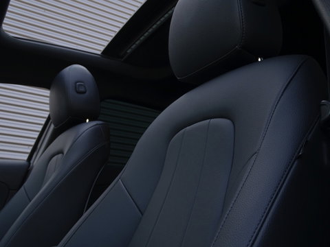 Mercedes-Benz A-Klasse 180 d automaat / Bns Sol. Lux. / AMG / LED *NAP*