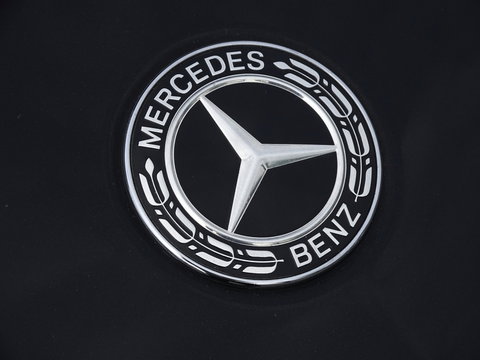 Mercedes-Benz A-Klasse 180 d automaat / Bns Sol. Lux. / AMG / LED *NAP*