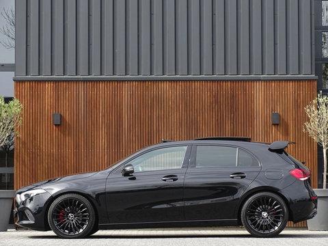 Mercedes-Benz A-Klasse 180 d automaat / Bns Sol. Lux. / AMG / LED *NAP*