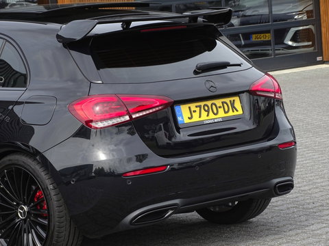 Mercedes-Benz A-Klasse 180 d automaat / Bns Sol. Lux. / AMG / LED *NAP*