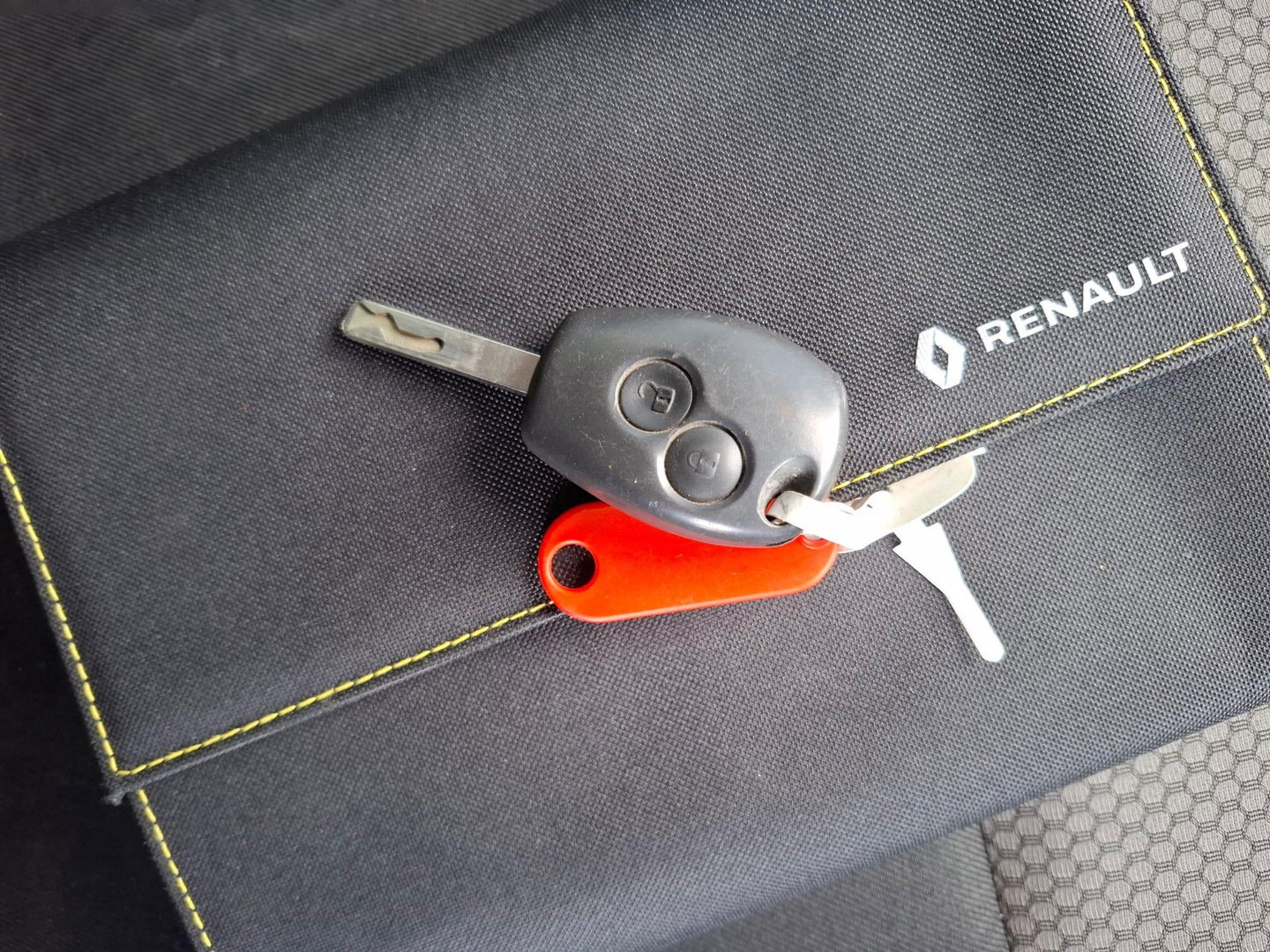 Renault Kangoo 1.5 dCi 90 Energy Comfort Maxi L2H1 / NAVI / CRUISE CONTROLE / TREKHAAK / EURO 6