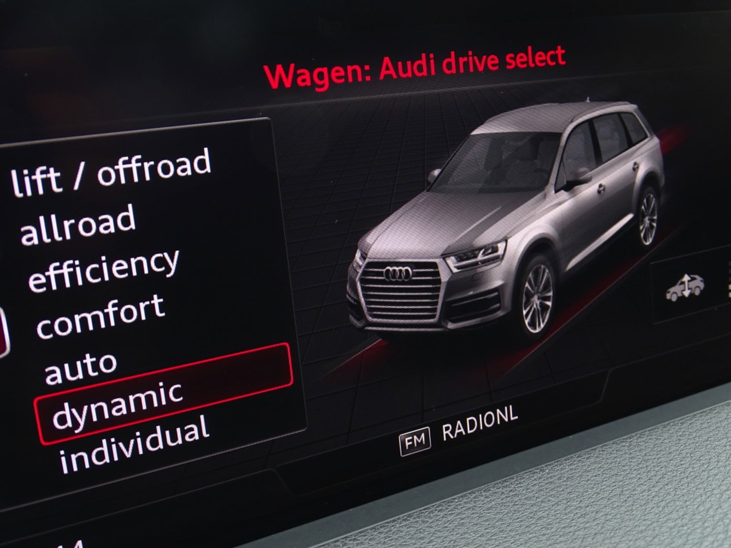 Audi Q7 3.0 TFSI V6T 334PK Quattro / S-Line / Nachtzicht / 360° / 7 Pers