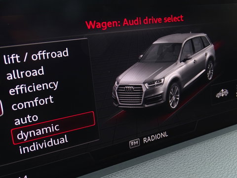 Audi Q7 3.0 TFSI V6T 334PK Quattro / S-Line / Nachtzicht / 360° / 7 Pers