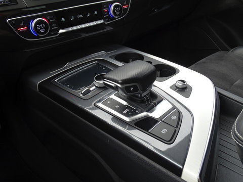 Audi Q7 3.0 TFSI V6T 334PK Quattro / S-Line / Nachtzicht / 360° / 7 Pers