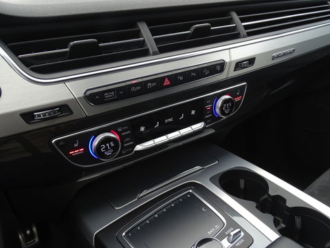 Audi Q7 3.0 TFSI V6T 334PK Quattro / S-Line / Nachtzicht / 360° / 7 Pers