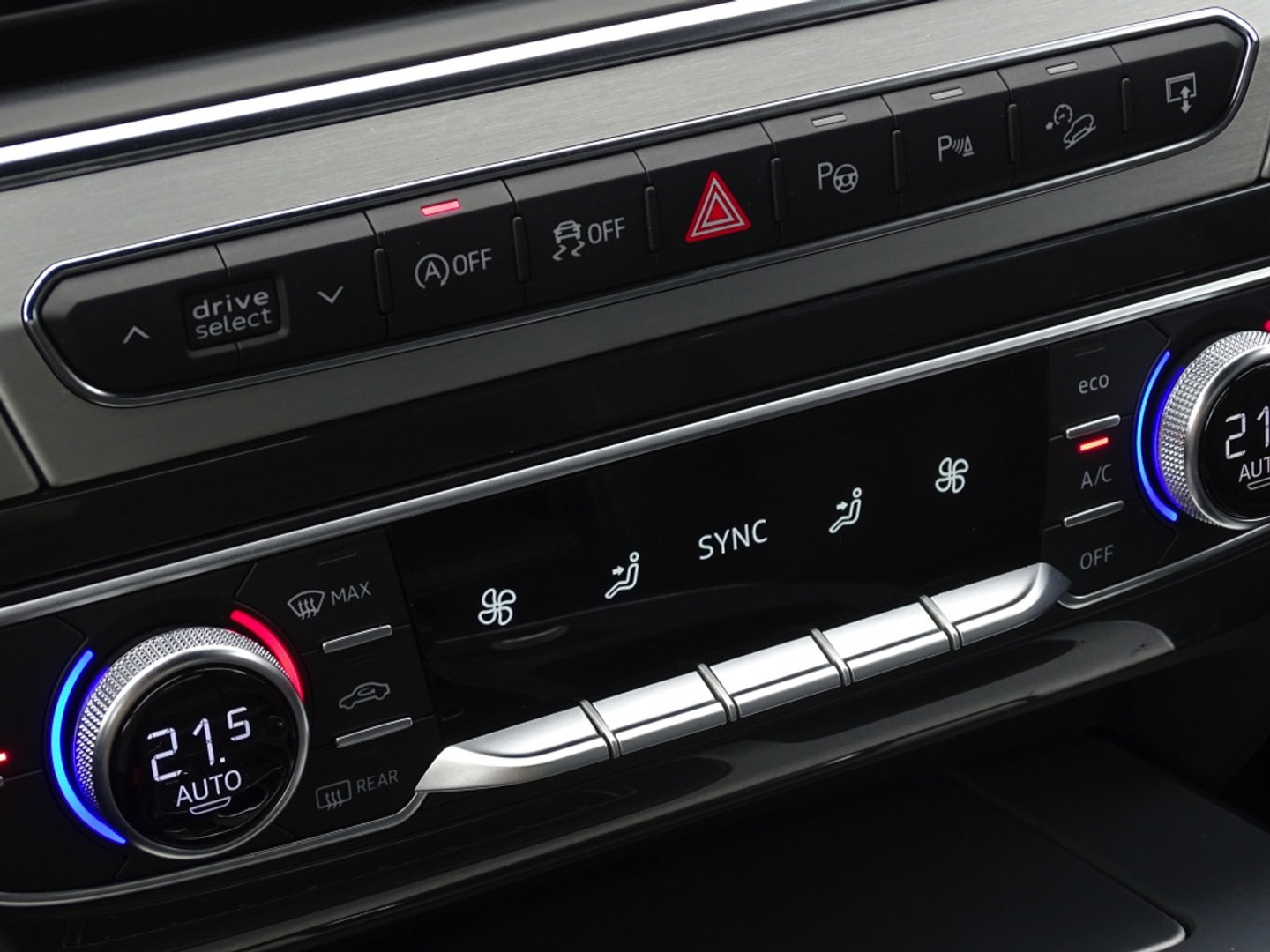 Audi Q7 3.0 TFSI V6T 334PK Quattro / S-Line / Nachtzicht / 360° / 7 Pers