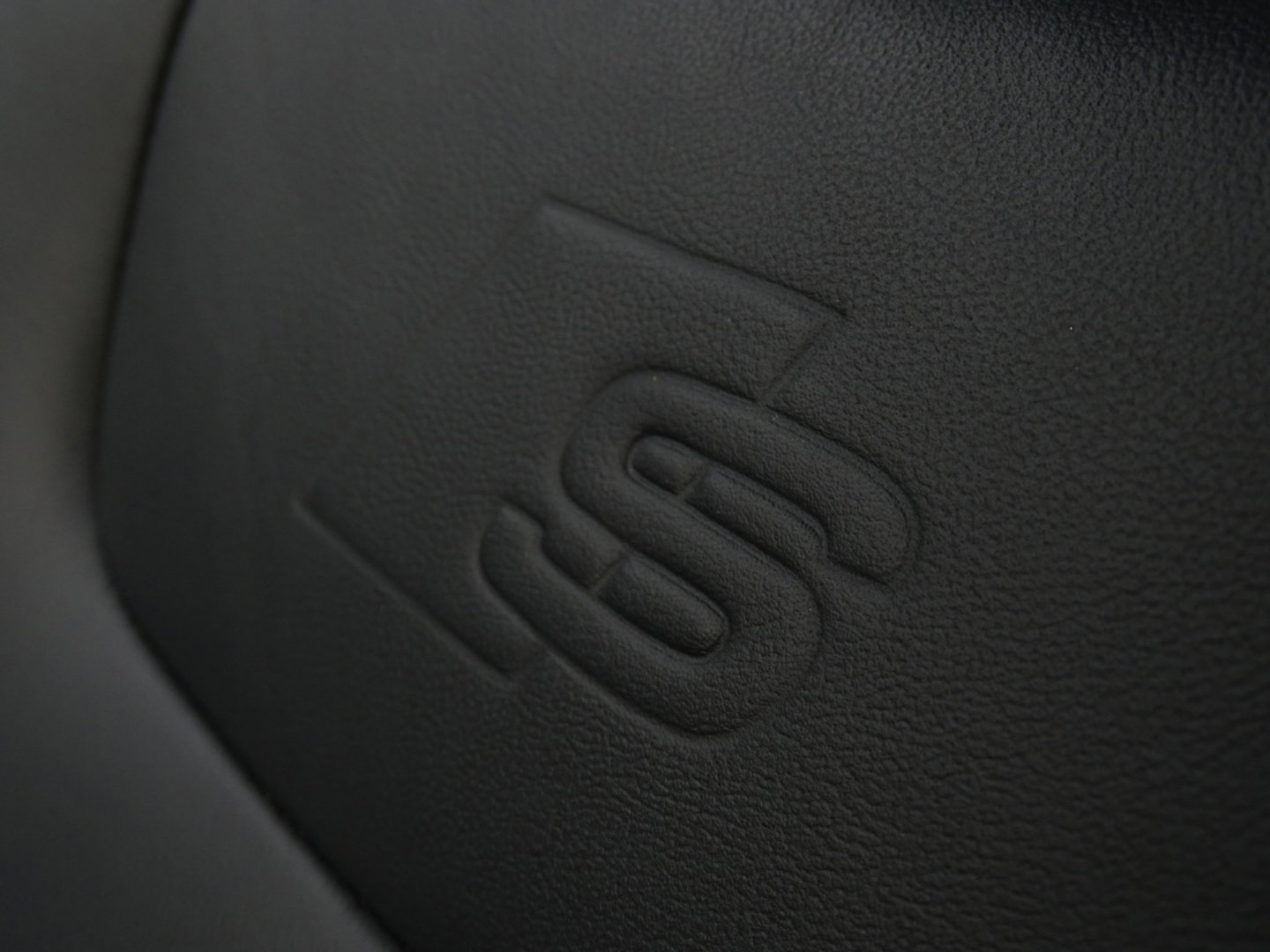 Audi Q7 3.0 TFSI V6T 334PK Quattro / S-Line / Nachtzicht / 360° / 7 Pers