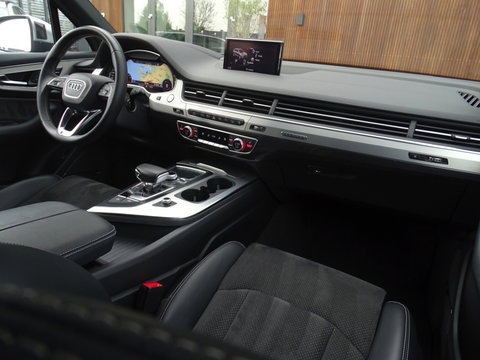 Audi Q7 3.0 TFSI V6T 334PK Quattro / S-Line / Nachtzicht / 360° / 7 Pers