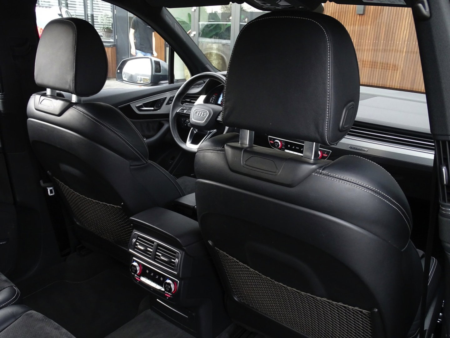 Audi Q7 3.0 TFSI V6T 334PK Quattro / S-Line / Nachtzicht / 360° / 7 Pers