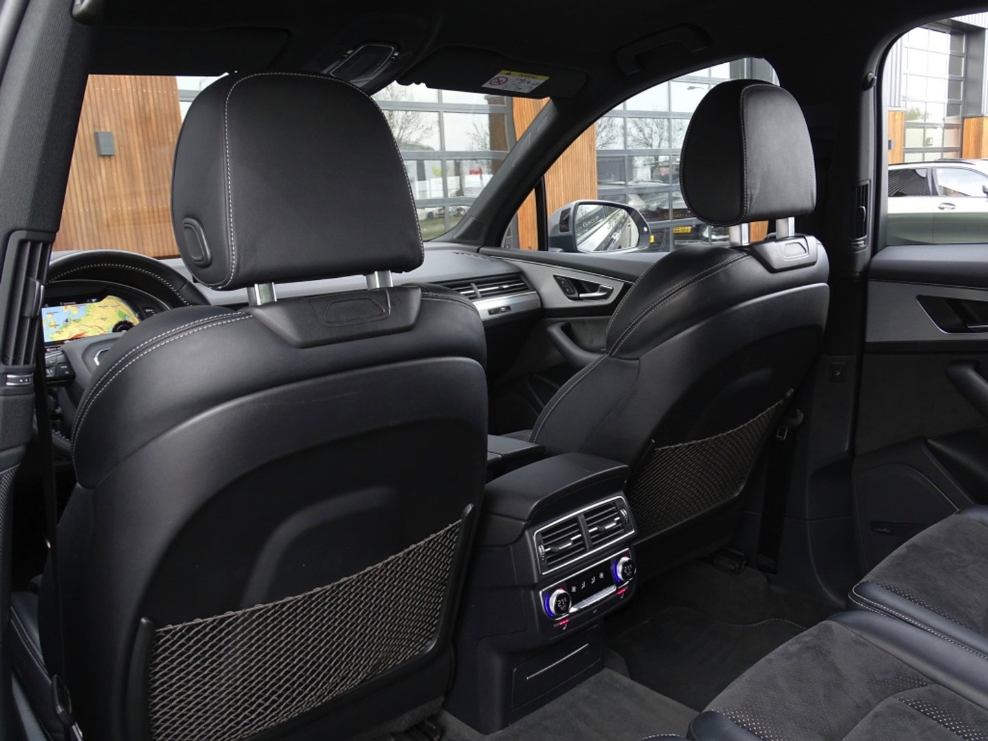 Audi Q7 3.0 TFSI V6T 334PK Quattro / S-Line / Nachtzicht / 360° / 7 Pers