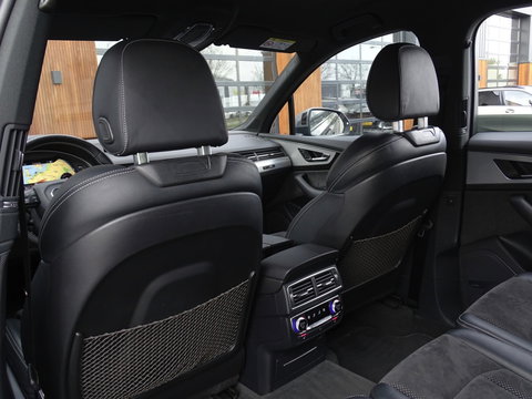 Audi Q7 3.0 TFSI V6T 334PK Quattro / S-Line / Nachtzicht / 360° / 7 Pers