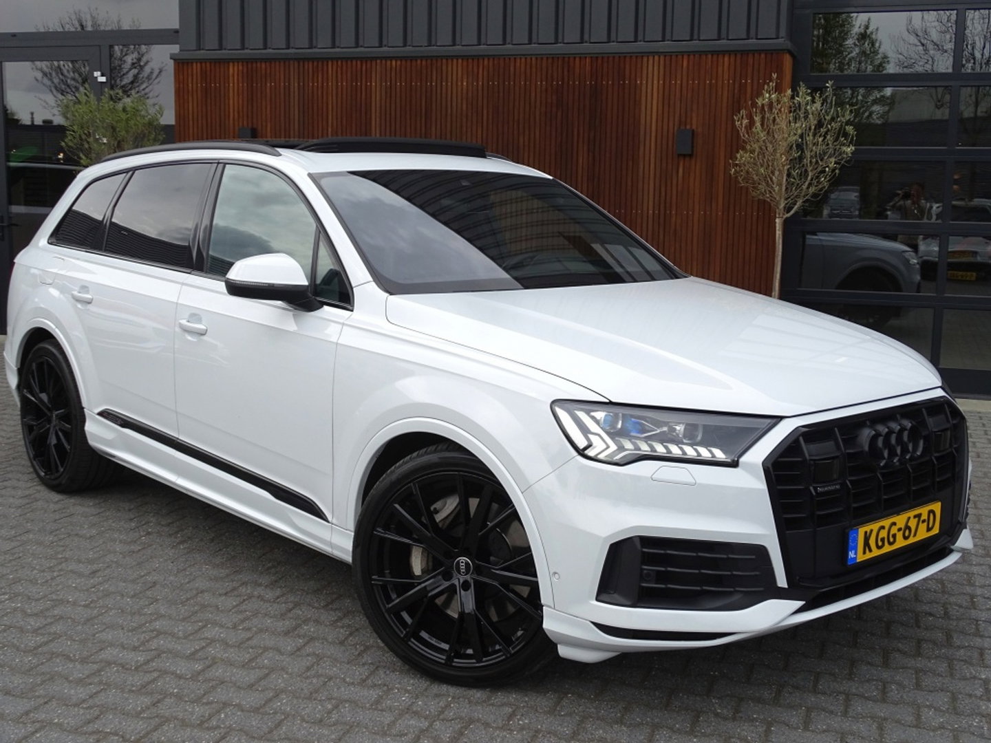 Audi Q7 55 TFSie 381PK Quattro S-Edition / Laser / B&O / 22" / Massage