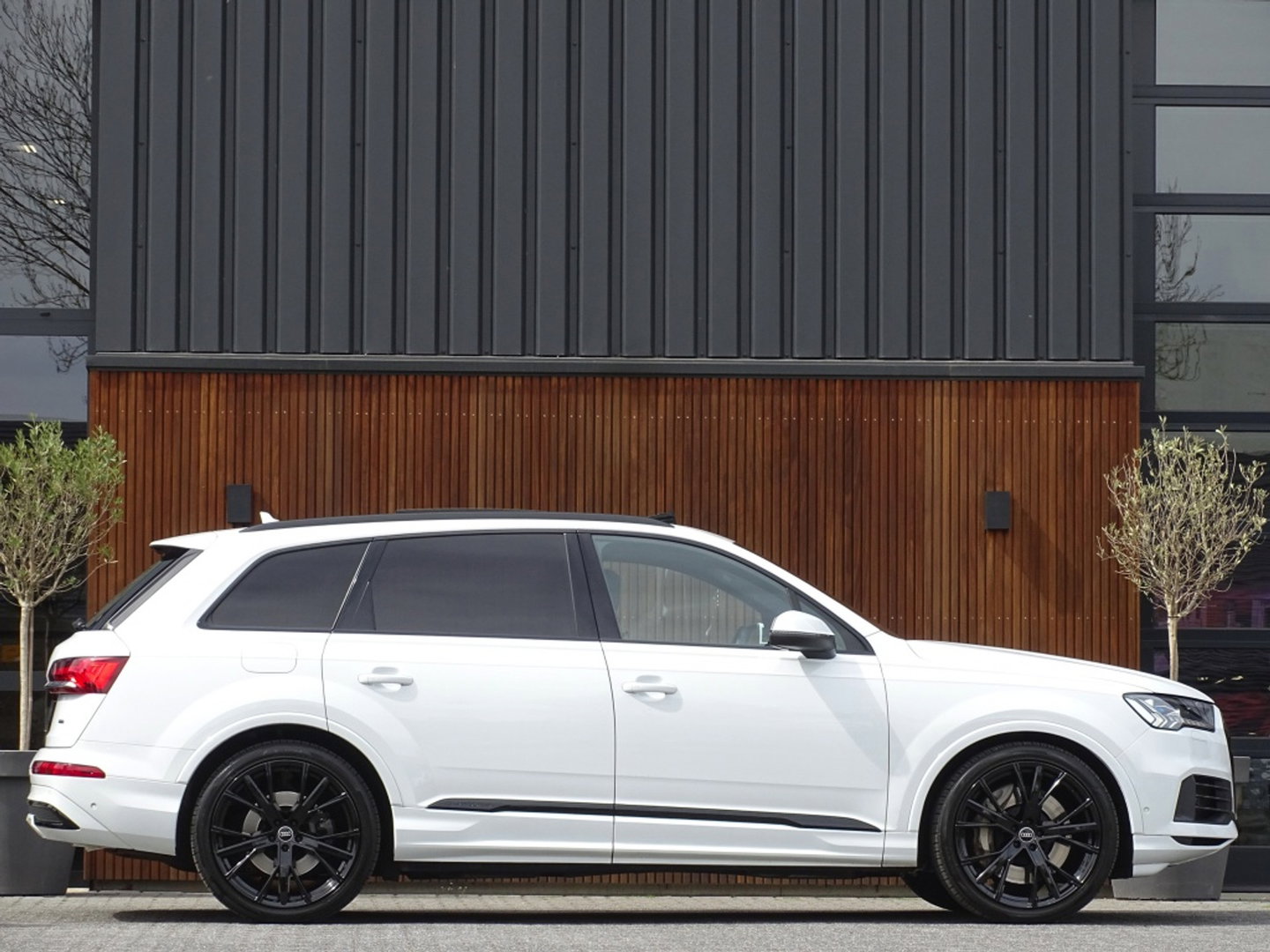 Audi Q7 55 TFSie 381PK Quattro S-Edition / Laser / B&O / 22" / Massage