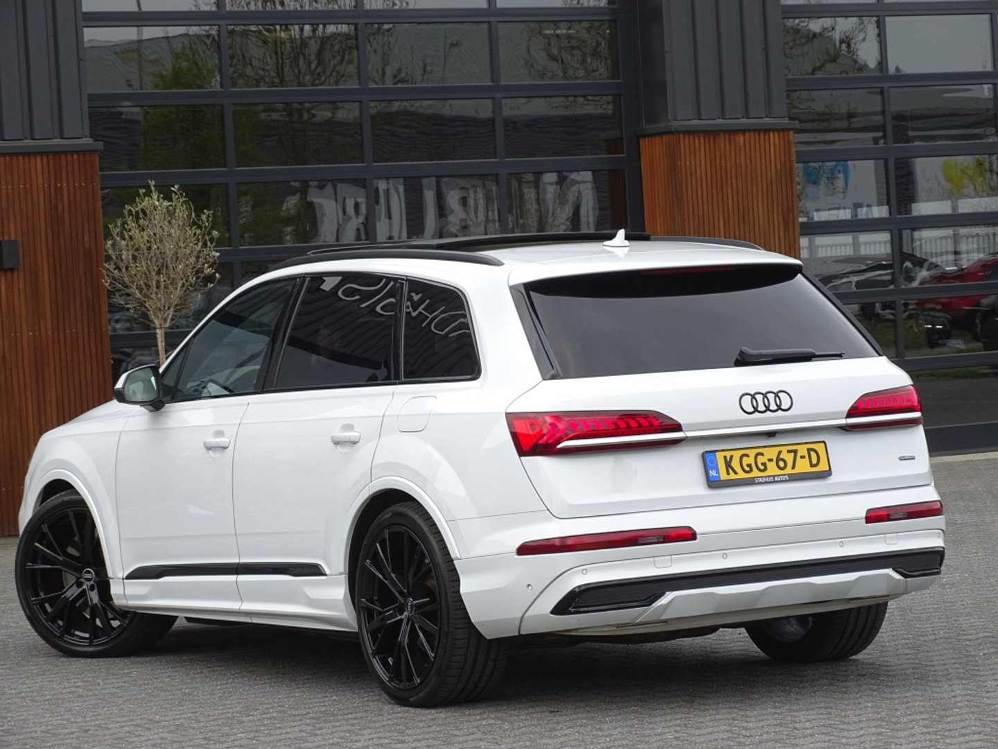 Audi Q7 55 TFSie 381PK Quattro S-Edition / Laser / B&O / 22" / Massage