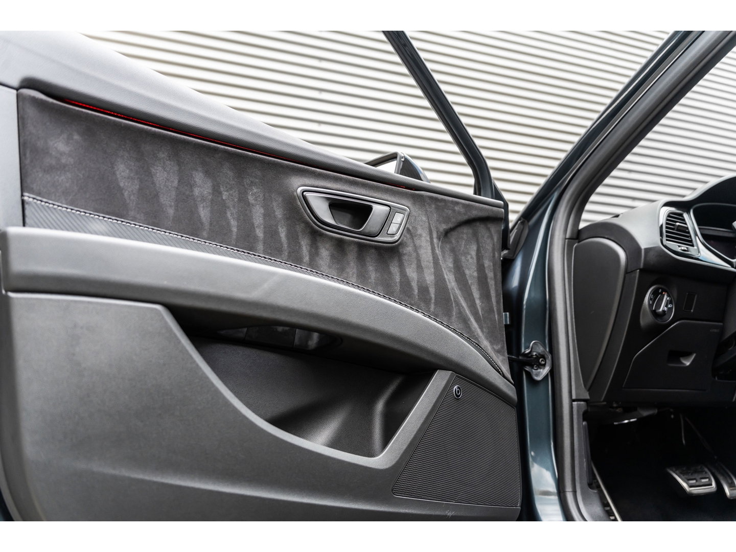 SEAT Leon 2.0 TSI CUPRA CARBON EDITION BREMBO BEATS PANO