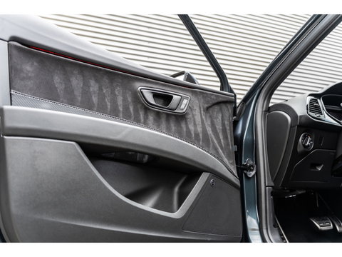 SEAT Leon 2.0 TSI CUPRA CARBON EDITION BREMBO BEATS PANO