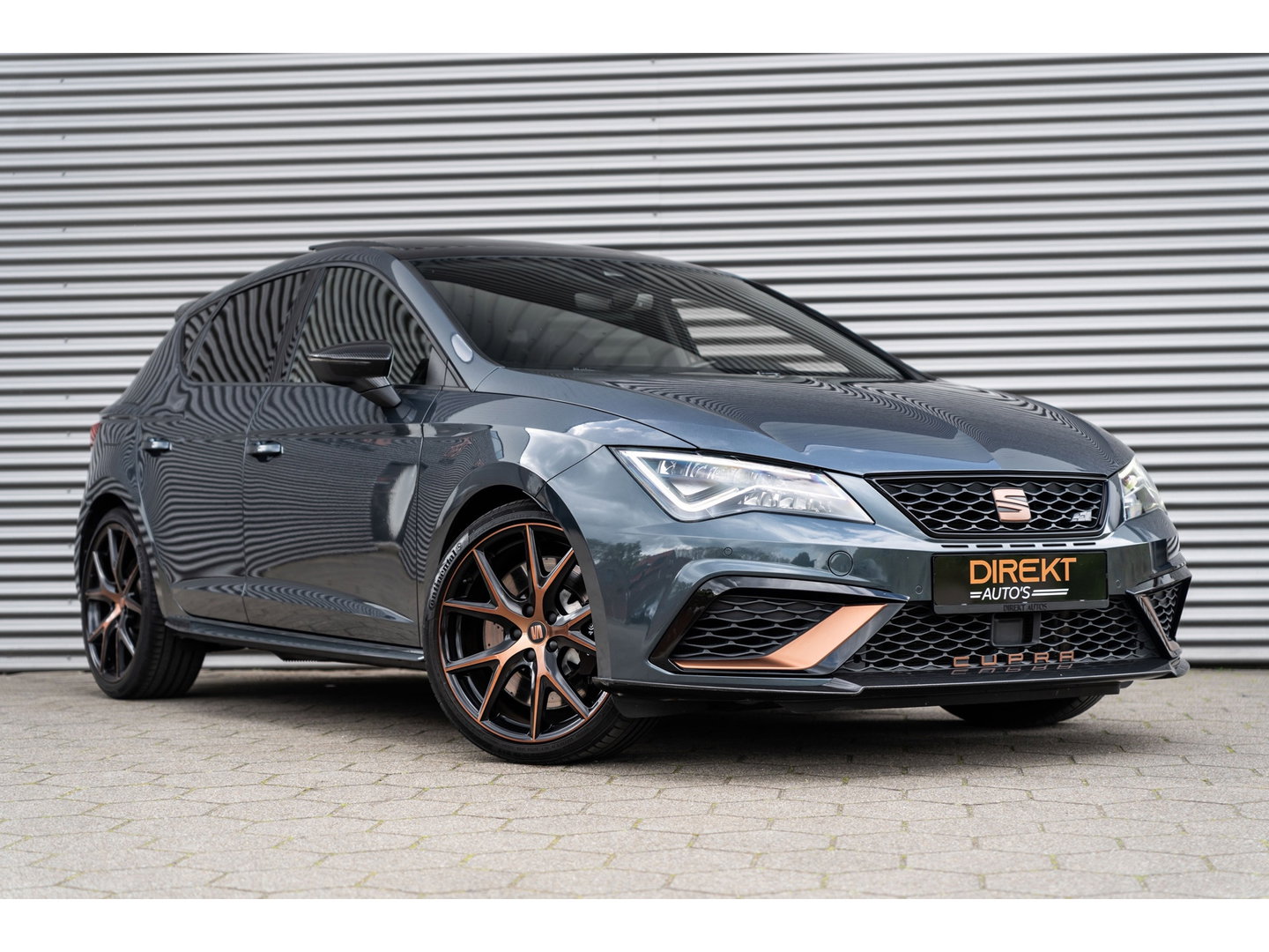 SEAT Leon 2.0 TSI CUPRA CARBON EDITION BREMBO BEATS PANO