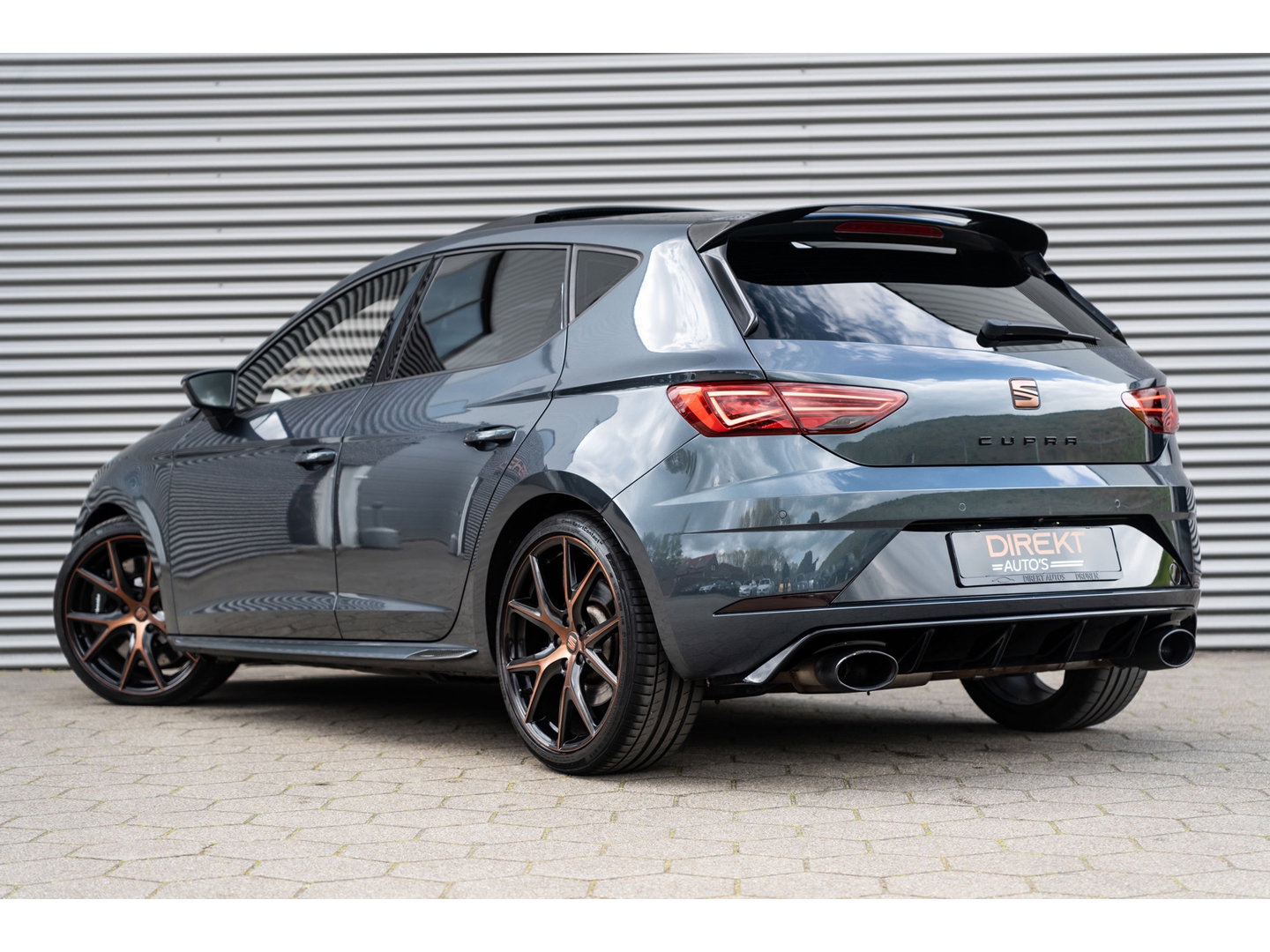 SEAT Leon 2.0 TSI CUPRA CARBON EDITION BREMBO BEATS PANO