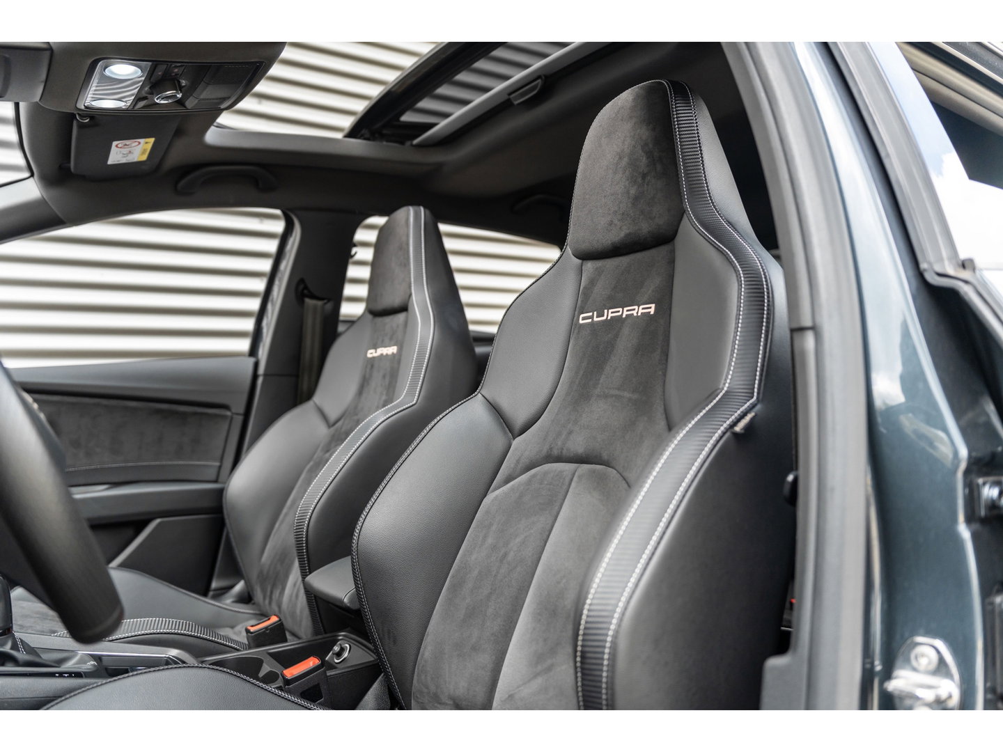 SEAT Leon 2.0 TSI CUPRA CARBON EDITION BREMBO BEATS PANO