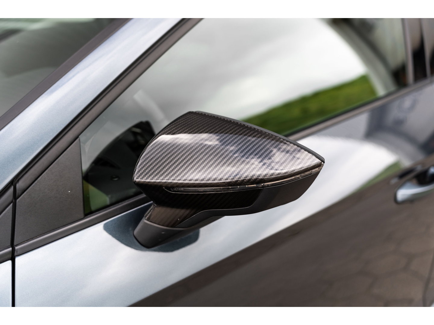 SEAT Leon 2.0 TSI CUPRA CARBON EDITION BREMBO BEATS PANO