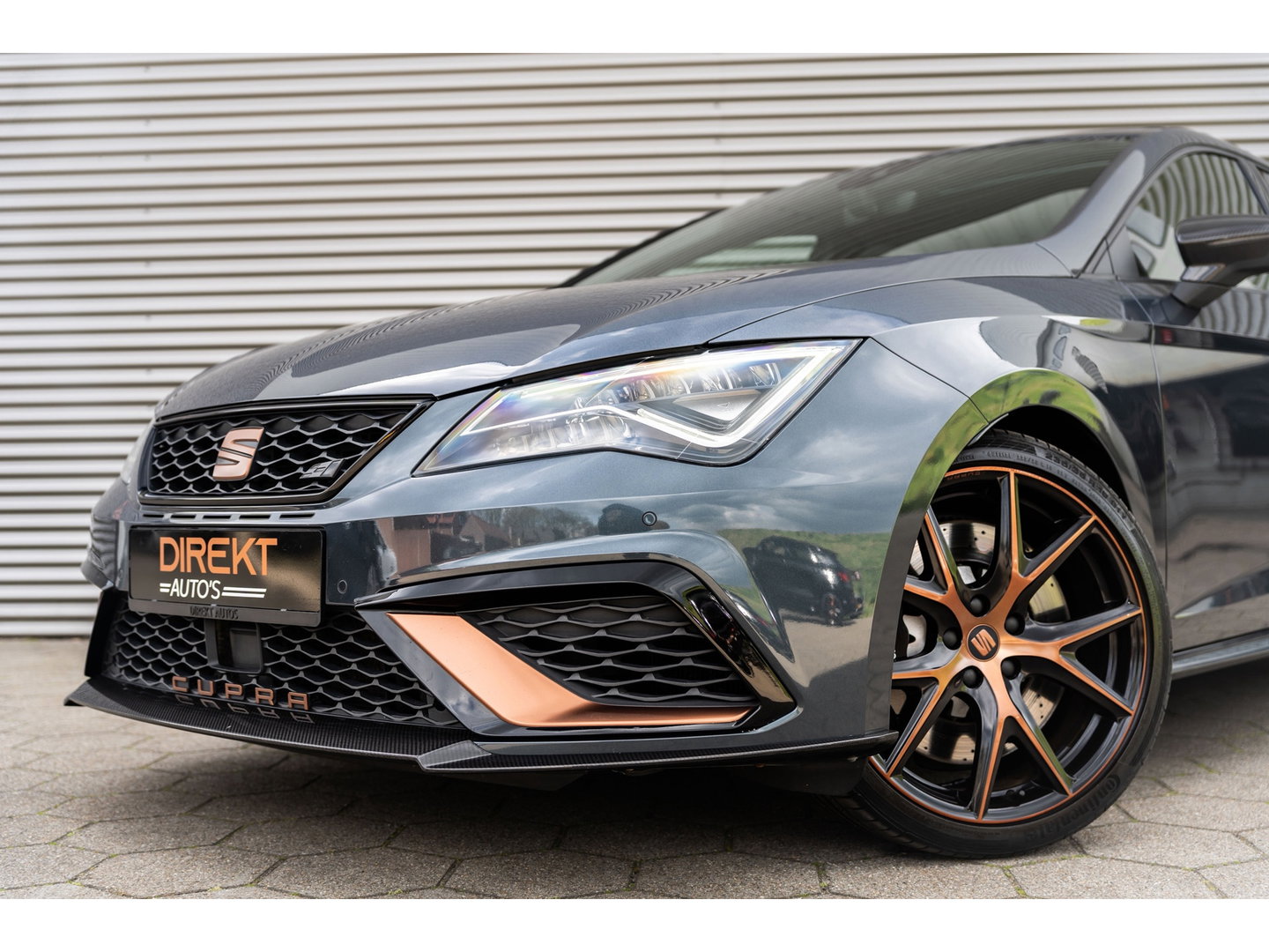 SEAT Leon 2.0 TSI CUPRA CARBON EDITION BREMBO BEATS PANO