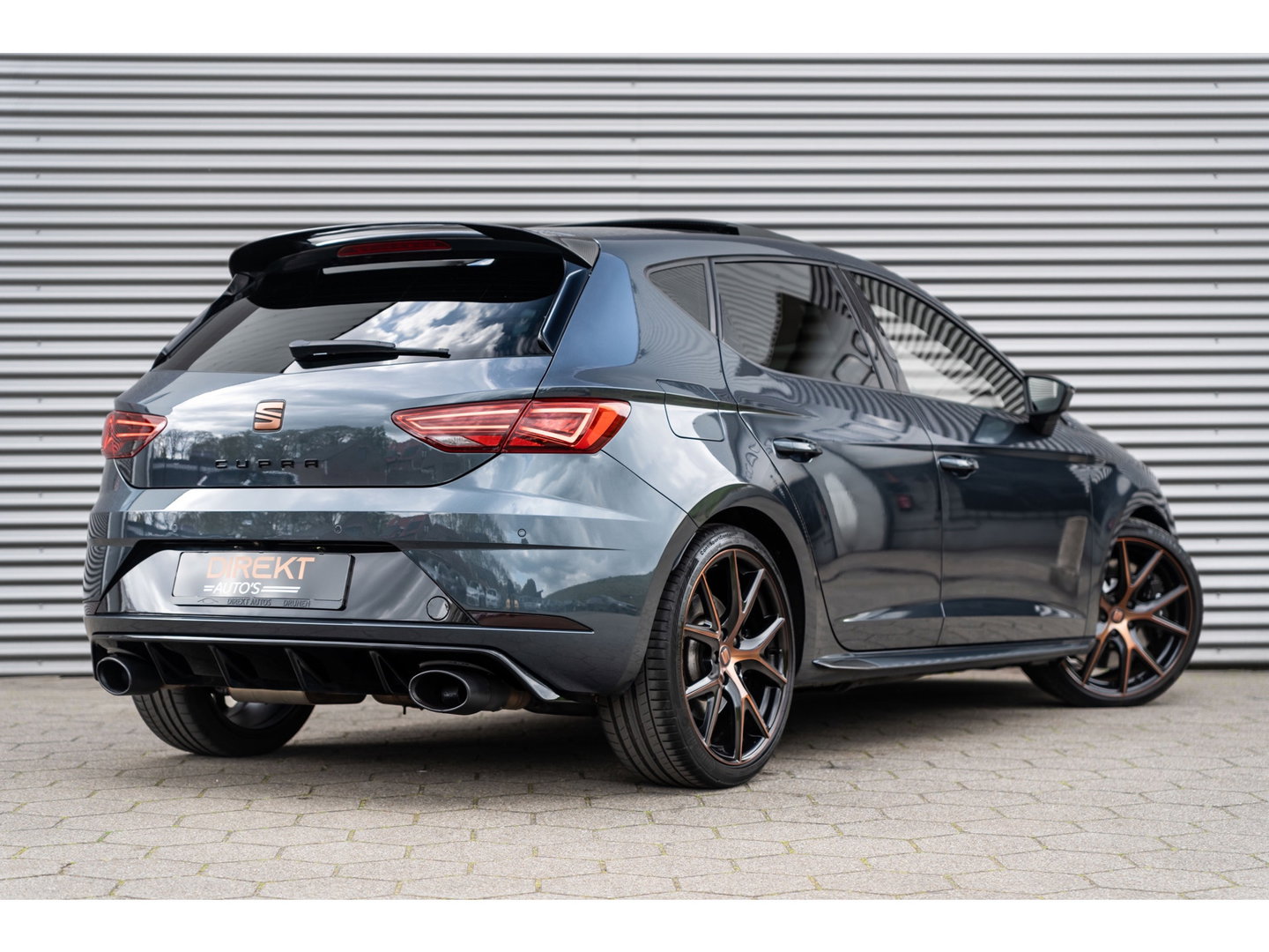 SEAT Leon 2.0 TSI CUPRA CARBON EDITION BREMBO BEATS PANO